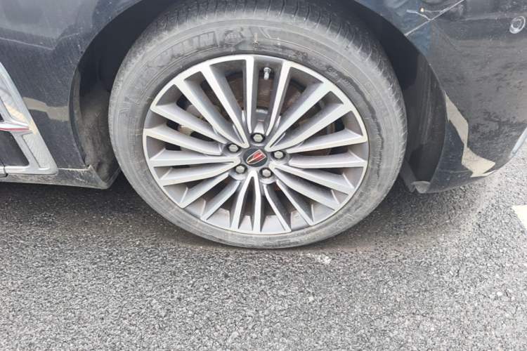 Used Hongqi H9 2020 2.0T Smart Connect Flagship Edition Right Front Wheel Hub
