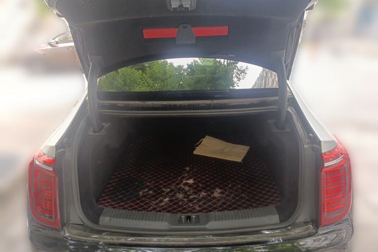 Used Hongqi H9 2020 2.0T Smart Connect Flagship Edition Trunk