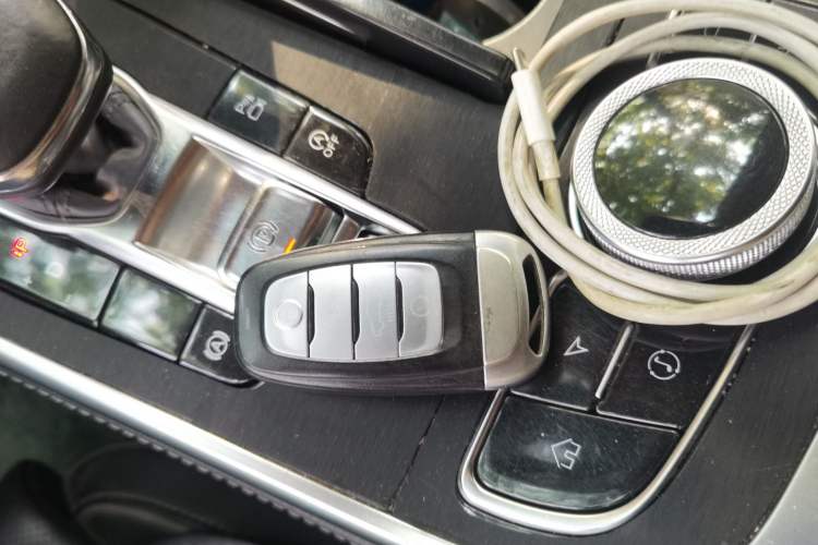 Used Hongqi H9 2020 2.0T Smart Connect Flagship Edition Vehicle Key