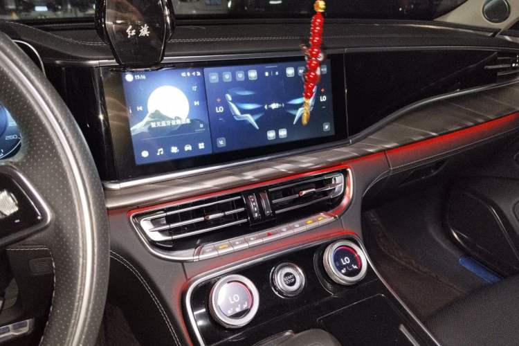 Used Hongqi H9 2020 2.0T Smart Connect Flagship Edition Audio And AC Panel