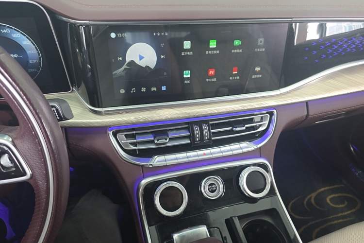 Used Hongqi H9 2020 2.0T Smart Connect Flagship Edition Audio And AC Panel