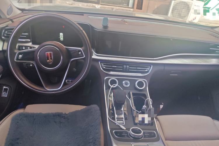 Used Hongqi H9 2020 Revised Version 2.0T Smart Connect Flagship Edition Center Console