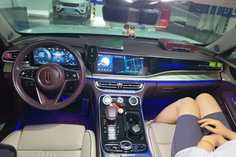 Used Hongqi H9 2020 2.0T Smart Connect Flagship Edition Center Console