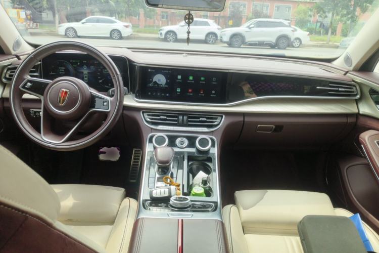 Used Hongqi H9 2020 2.0T Smart Connect Flagship Edition Center Console