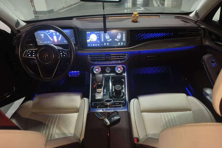 Used Hongqi H9 2020 Revised Version 2.0T Smart Connect Flagship Edition Center Console