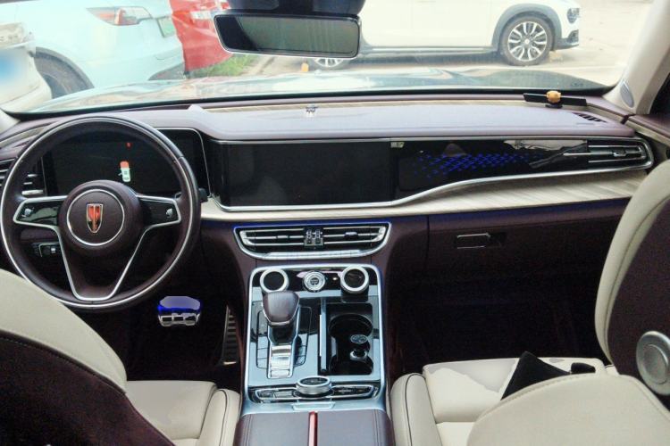 Used Hongqi H9 2020 2.0T Smart Connect Flagship Edition Center Console