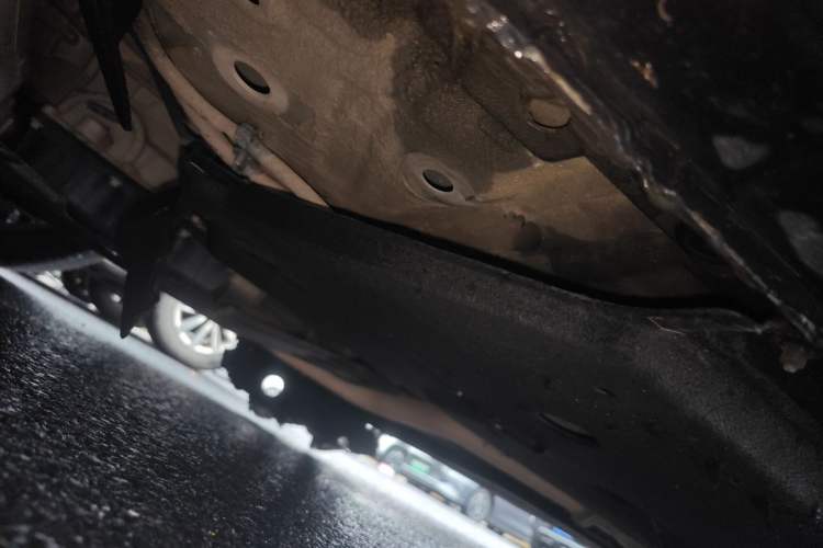 Used Hongqi H9 2020 2.0T Smart Connect Flagship Edition Chassis Front Left