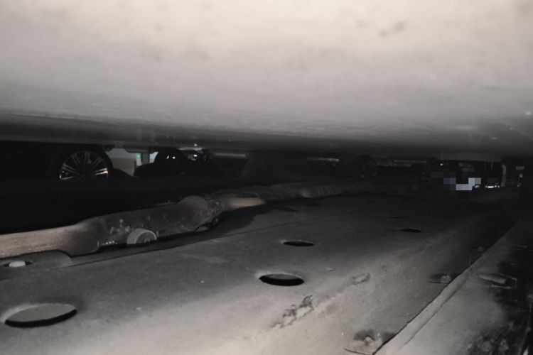Used Hongqi H9 2020 2.0T Smart Connect Flagship Edition Chassis Front Right