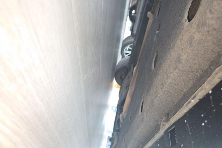 Used Hongqi H9 2020 2.0T Smart Connect Flagship Edition Chassis Front Right