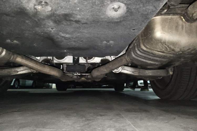 Used Hongqi H9 2020 2.0T Smart Connect Flagship Edition Chassis Rear