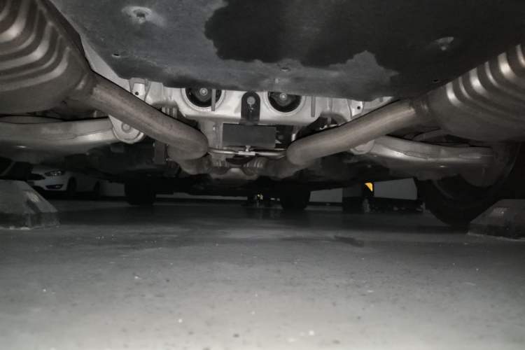 Used Hongqi H9 2020 2.0T Smart Connect Flagship Edition Chassis Rear
