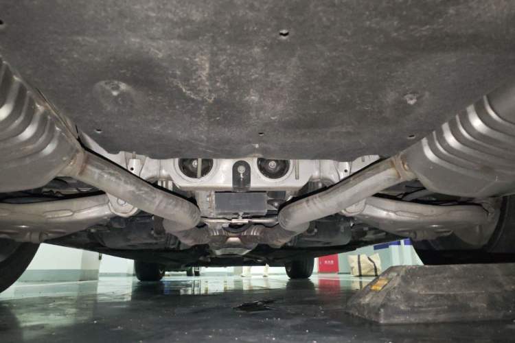 Used Hongqi H9 2020 2.0T Smart Connect Flagship Edition Chassis Rear