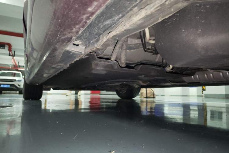 Used Hongqi H9 2020 2.0T Smart Connect Flagship Edition Chassis Rear Left
