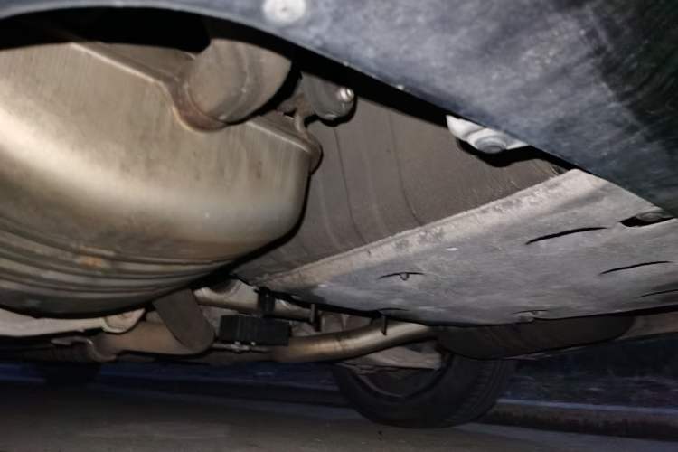Used Hongqi H9 2020 2.0T Smart Connect Flagship Edition Chassis Rear Left