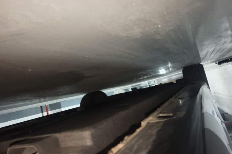 Used Hongqi H9 2020 Revised Version 2.0T Smart Connect Flagship Edition Chassis Rear Left