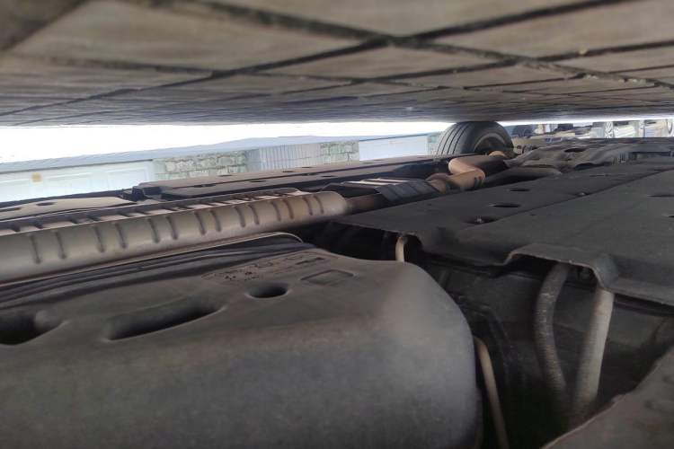 Used Hongqi H9 2020 2.0T Smart Connect Flagship Edition Chassis Rear Left