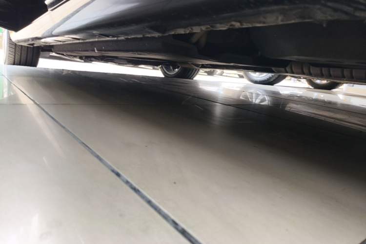 Used Hongqi H9 2020 2.0T Smart Connect Flagship Edition Chassis Rear Left