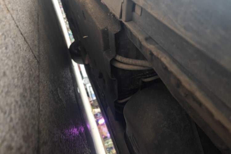 Used Hongqi H9 2020 2.0T Smart Connect Flagship Edition Chassis Rear Left
