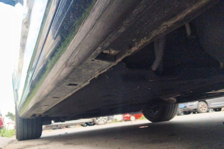 Used Hongqi H9 2020 2.0T Smart Connect Flagship Edition Chassis Rear Left