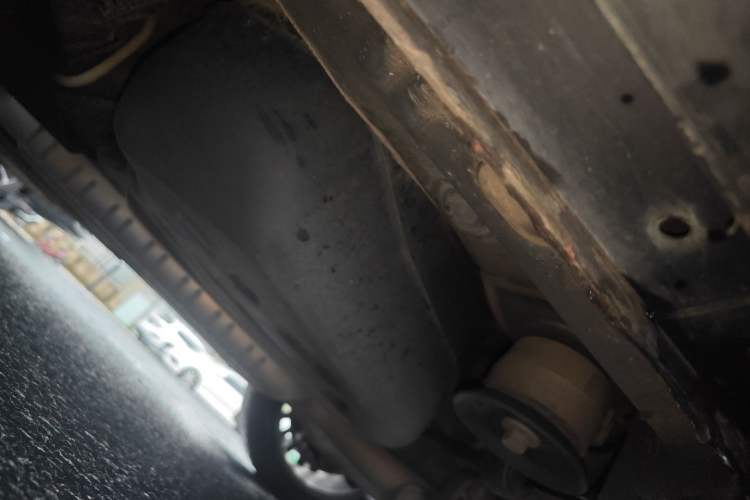 Used Hongqi H9 2020 2.0T Smart Connect Flagship Edition Chassis Rear Left