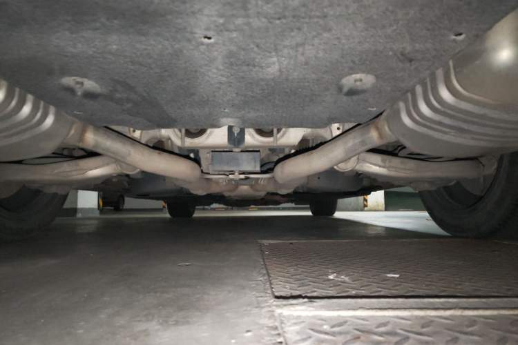 Used Hongqi H9 2020 2.0T Smart Connect Flagship Edition Chassis Rear