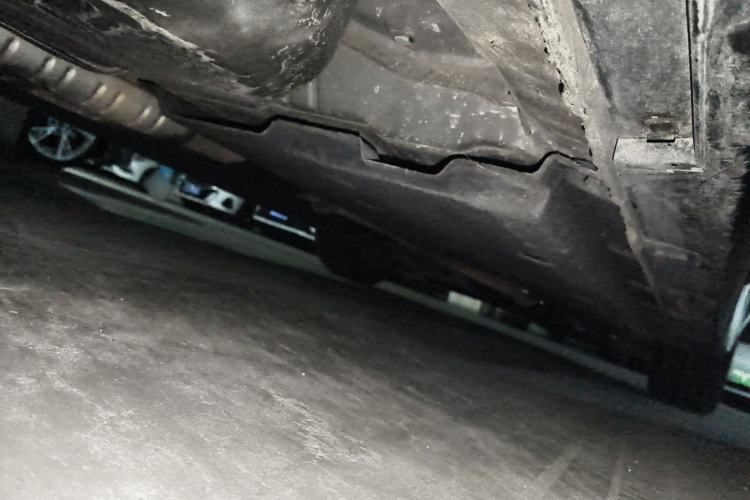 Used Hongqi H9 2020 2.0T Smart Connect Flagship Edition Chassis Rear Right