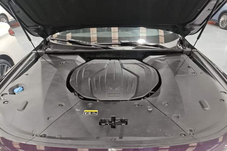 Used Hongqi H9 2020 2.0T Smart Connect Flagship Edition Engine Bay