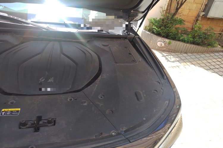 Used Hongqi H9 2020 2.0T Smart Connect Flagship Edition Engine Bay Left