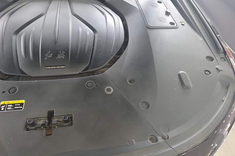 Used Hongqi H9 2020 2.0T Smart Connect Flagship Edition Engine Bay Left