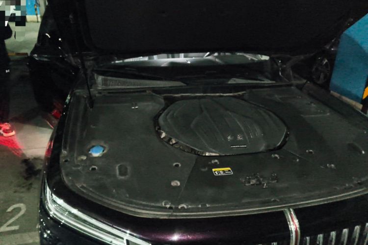 Used Hongqi H9 2020 2.0T Smart Connect Flagship Edition Engine Bay Right