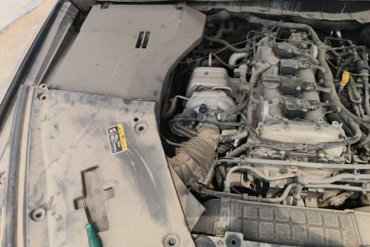 Used Hongqi H9 2020 2.0T Smart Connect Flagship Edition Engine Bay Right