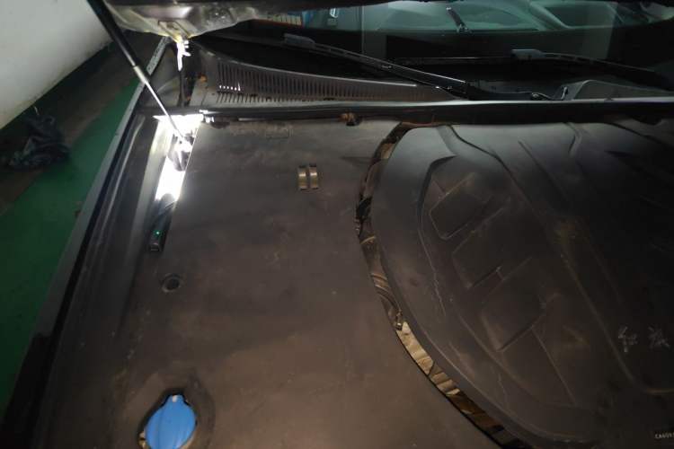 Used Hongqi H9 2020 3.0T Smart Connect Flagship Edition Engine Bay Right