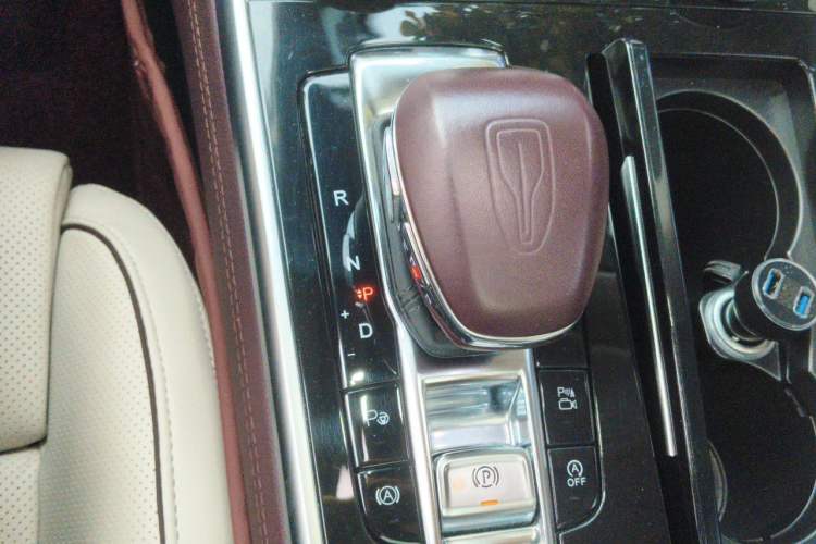 Used Hongqi H9 2020 2.0T Smart Connect Flagship Edition Gear Lever