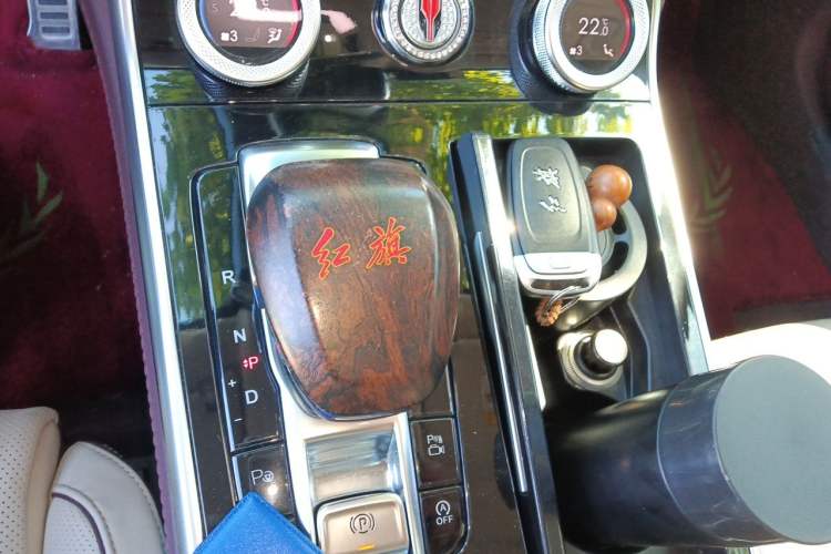 Used Hongqi H9 2020 2.0T Smart Connect Flagship Edition Gear Lever