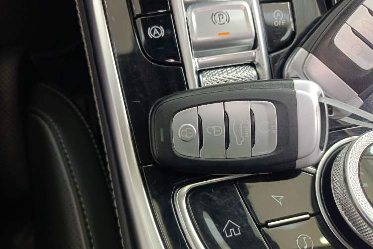 Used Hongqi H9 2020 2.0T Smart Connect Flagship Edition Interior 1