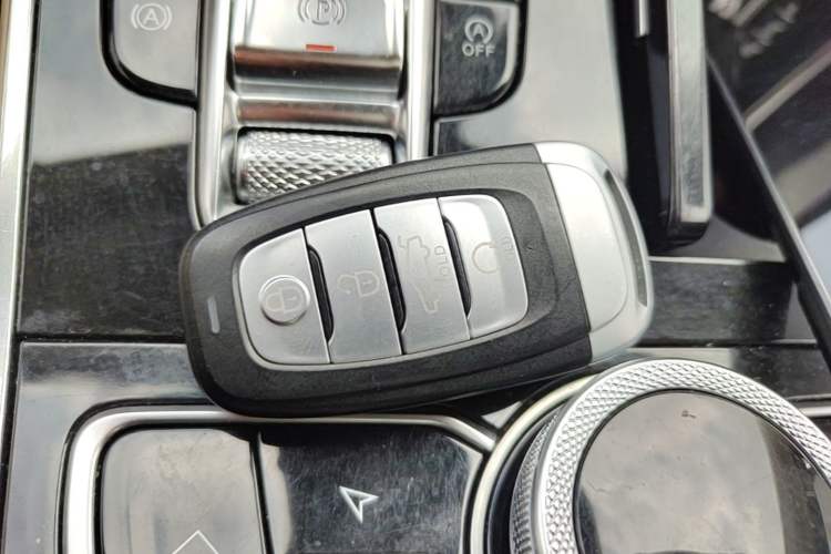 Used Hongqi H9 2020 2.0T Smart Connect Flagship Edition Interior 1