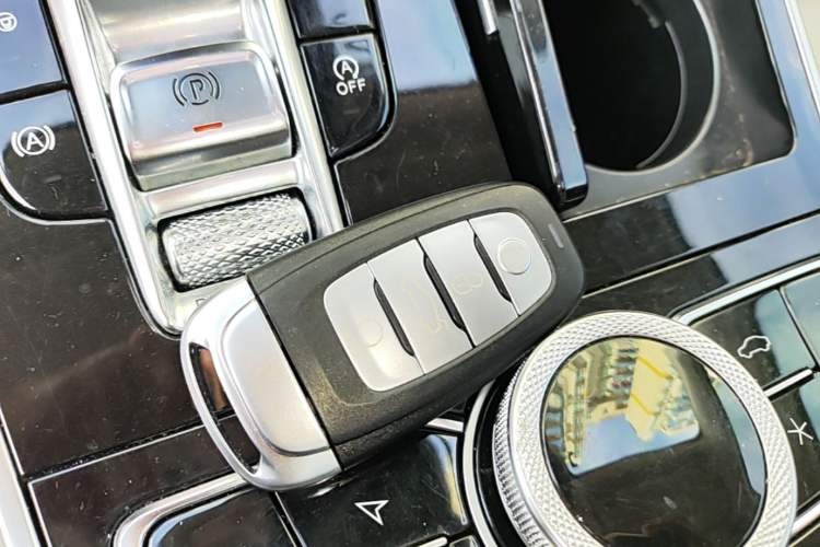 Used Hongqi H9 2020 2.0T Smart Connect Flagship Edition Interior 1