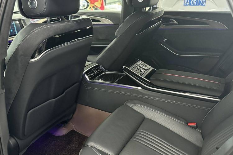 Used Hongqi H9 2020 3.0T Smart Connect Flagship Four-Seat Version Interior 2