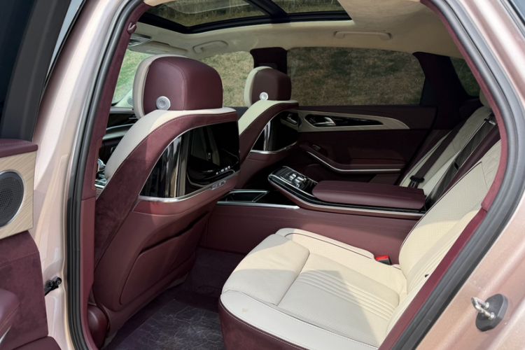 Used Hongqi H9 2020 3.0T Smart Connect Flagship Four-Seat Version Interior 4