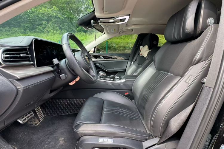 Used Hongqi H9 2020 2.0T Smart Connect Flagship Edition Interior 4
