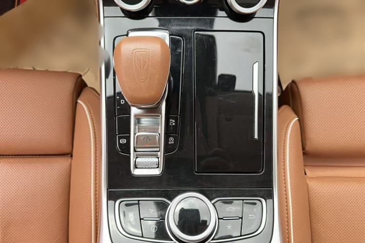 Used Hongqi H9 2020 2.0T Smart Connect Flagship Edition Interior 8