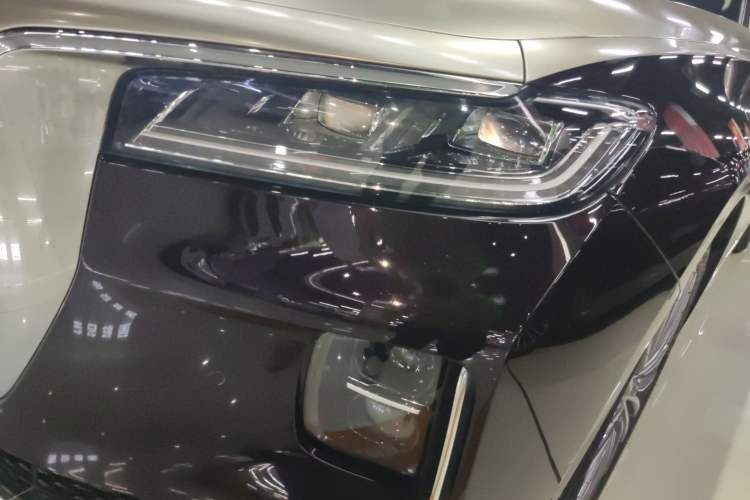 Used Hongqi H9 2020 2.0T Smart Connect Flagship Edition Left Front Headlight