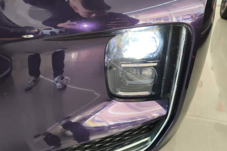 Used Hongqi H9 2020 2.0T Smart Connect Flagship Edition Left Front Headlight