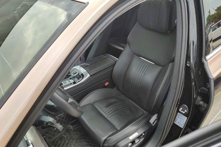 Used Hongqi H9 2020 2.0T Smart Connect Flagship Edition Left Front Seat