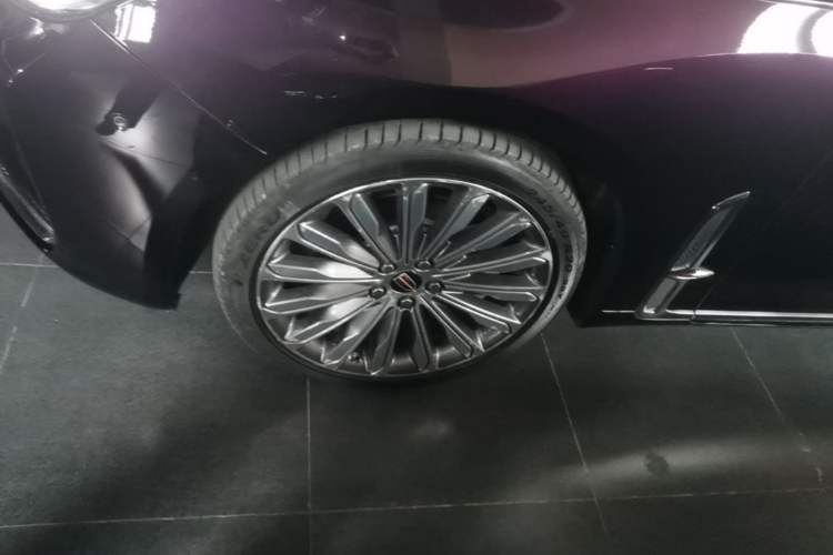 Used Hongqi H9 2020 3.0T Smart Connect Flagship Four-Seat Version Left Front Wheel Hub