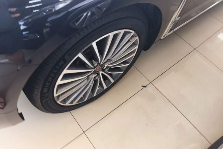 Used Hongqi H9 2020 2.0T Smart Connect Flagship Edition Left Front Wheel Hub