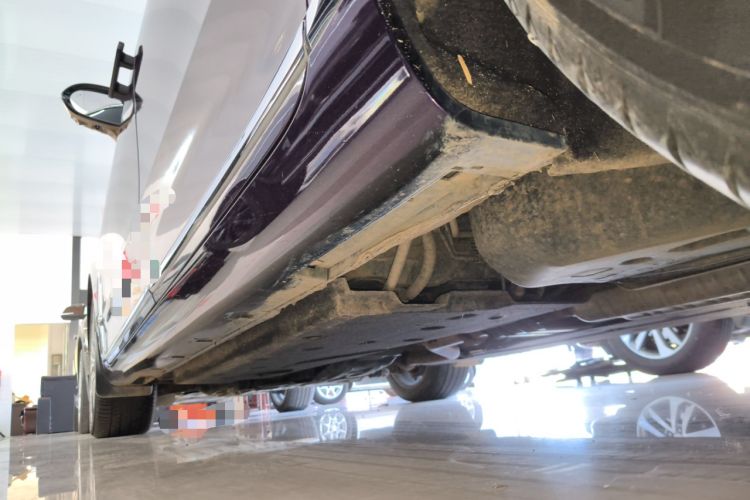 Used Hongqi H9 2020 2.0T Smart Connect Flagship Edition Left Side Sill
