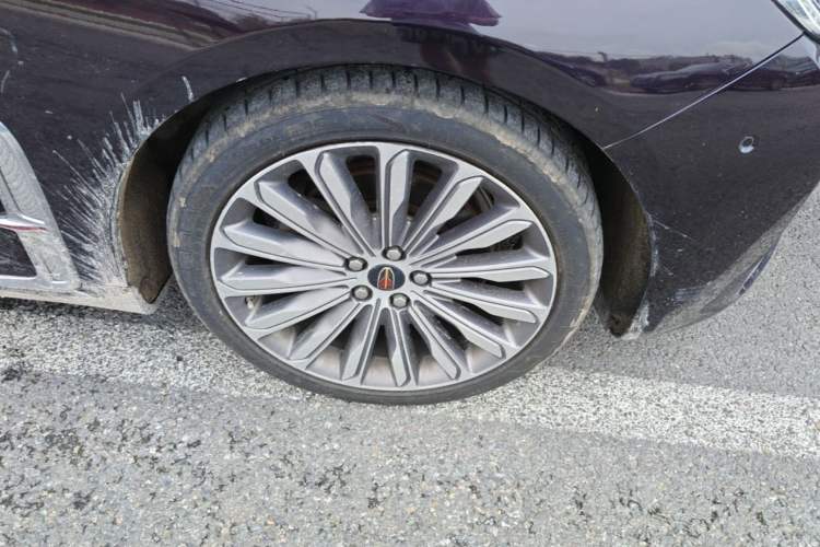 Used Hongqi H9 2020 3.0T Smart Connect Flagship Four-Seat Version Right Front Wheel Hub