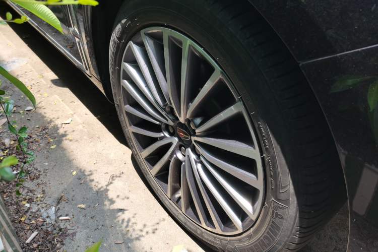 Used Hongqi H9 2020 2.0T Smart Connect Flagship Edition Right Front Wheel Hub
