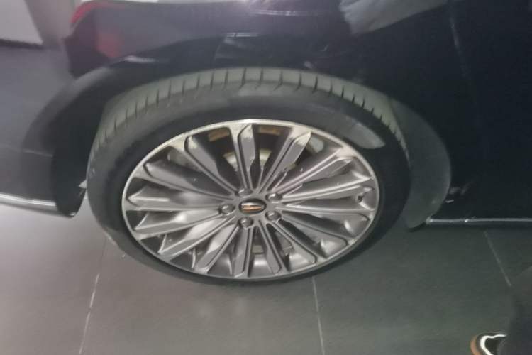 Used Hongqi H9 2020 3.0T Smart Connect Flagship Four-Seat Version Right Rear Wheel Hub
